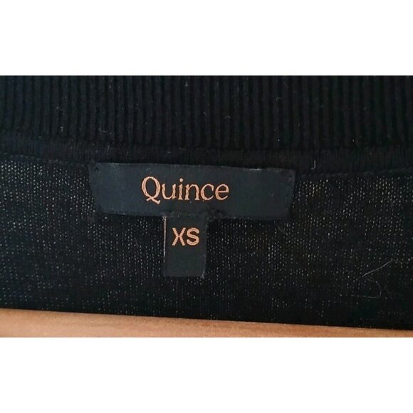 Quince Lightweight Cotton Cashmere V-Neck Sweater - Picture 5 of 9